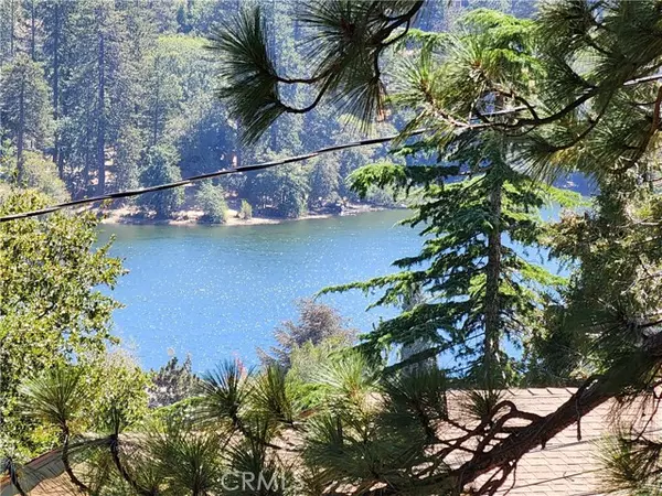 190 Zermatt Drive, Crestline, CA 92325