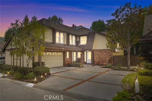 Anaheim Hills, CA 92807,5984 East Avenida La Vida