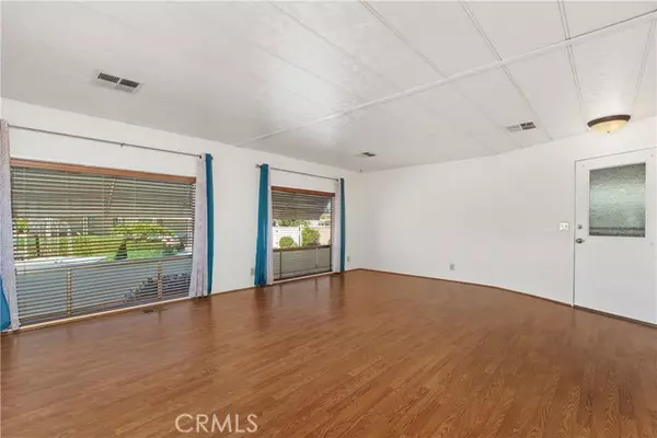 Redlands, CA 92374,1251 Lugonia