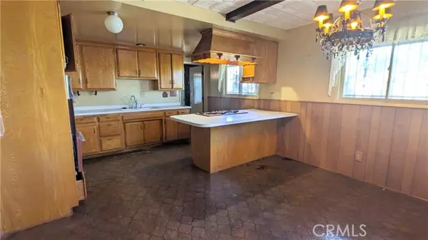 Upland, CA 91786,384 West 7th