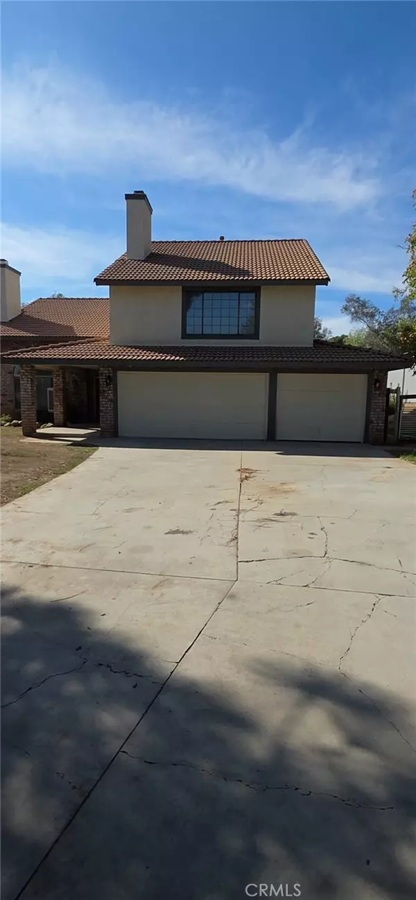 Yucaipa, CA 92399,12984 Columbia