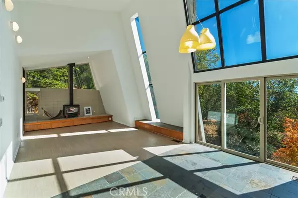 Running Springs, CA 92382,22 Holly Drive