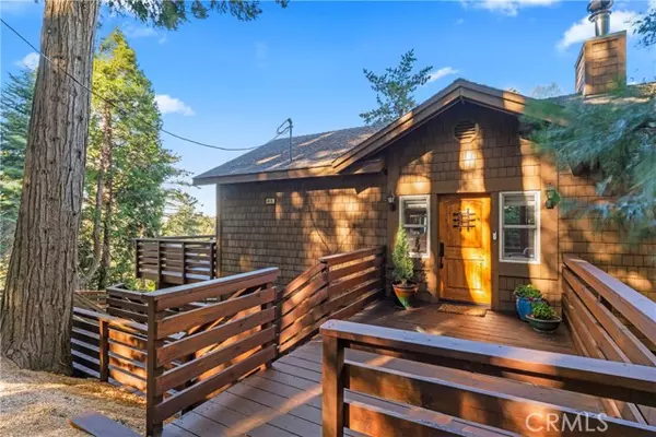 813 Greenbriar Drive, Lake Arrowhead, CA 92385