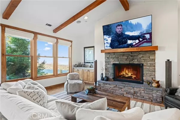 Lake Arrowhead, CA 92385,813 Greenbriar Drive