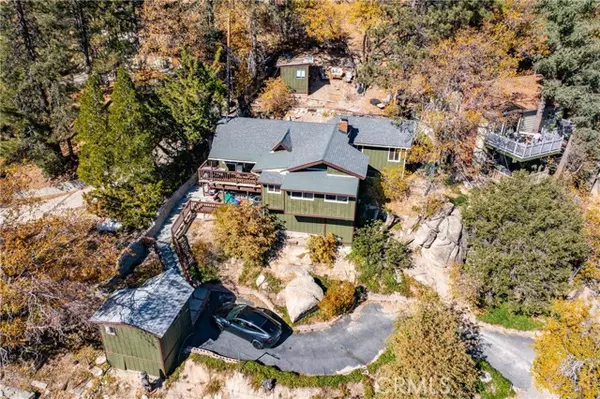 Arrowbear, CA 92382,33070 Hilltop Boulevard