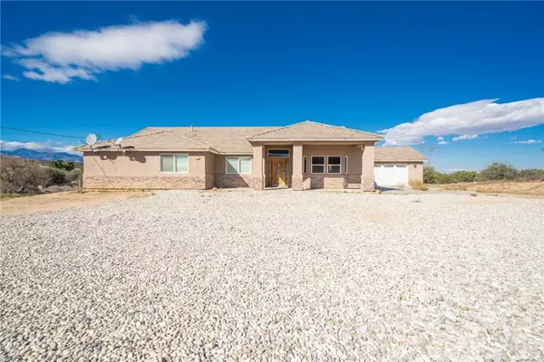 Oak Hills, CA 92344,5378 Bellflower Street