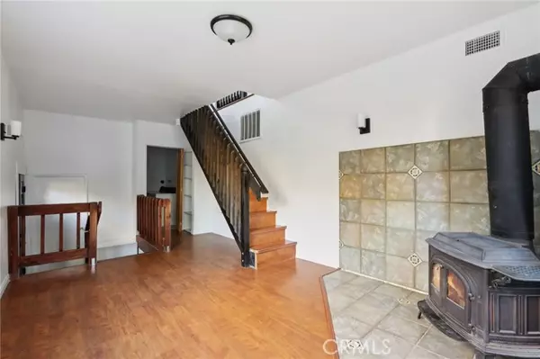 Angelus Oaks, CA 92305,5866 Robin Oak Drive