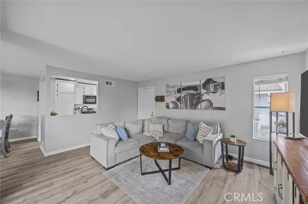 Buena Park, CA 90620,8213 Woodland