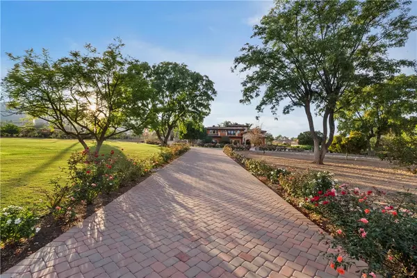 Corona, CA 92881,4050 Lester