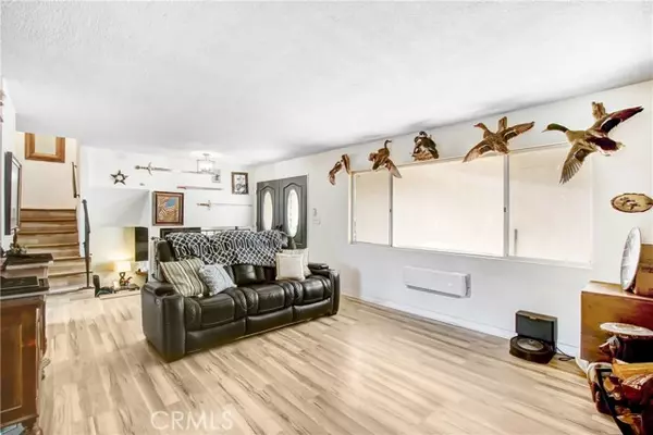 Fallbrook, CA 92028,2536 Valerie