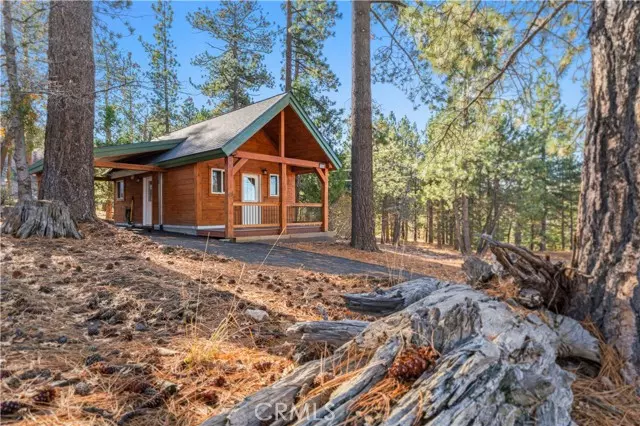 Arrowbear, CA 92382,2222 Sierra View Drive