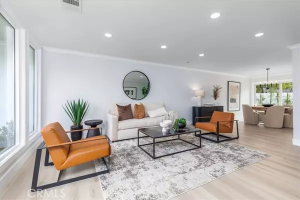 Woodland Hills, CA 91364,4401 Cezanne Avenue