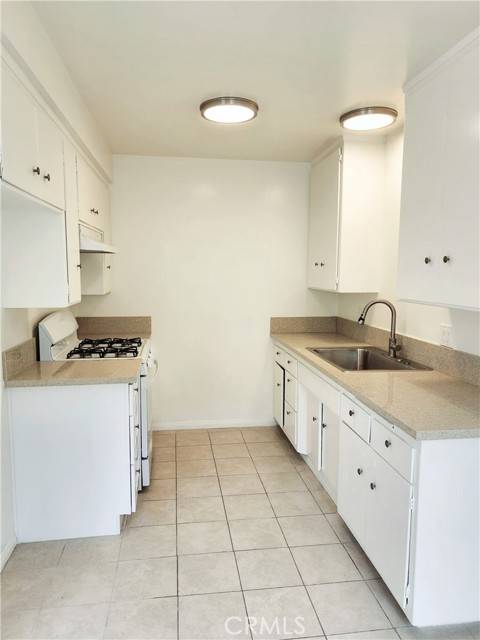 Redondo Beach, CA 90278,2616 Gates Avenue