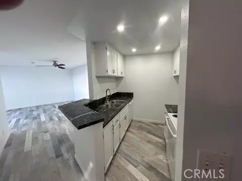 Redondo Beach, CA 90277,650 The Village