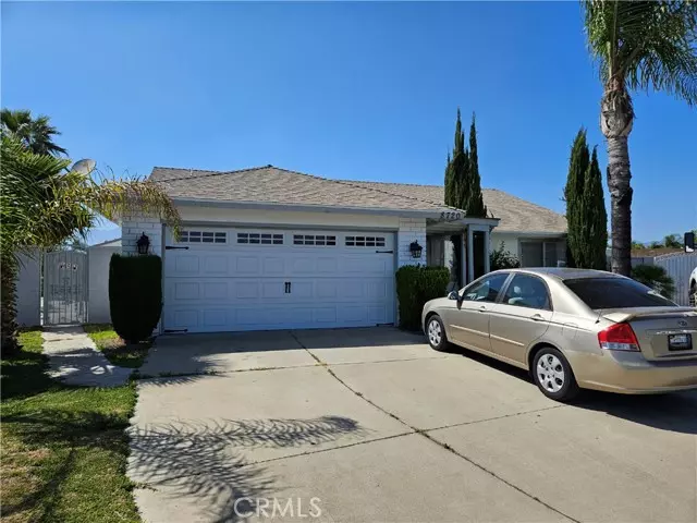 Fontana, CA 92335,8720 Buckeye Court