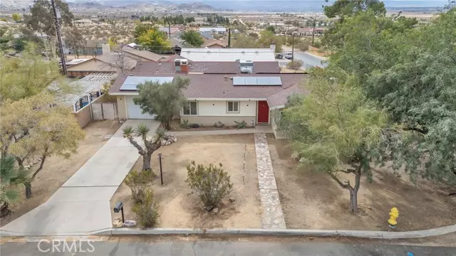 23911 Guajome Road, Apple Valley, CA 92307