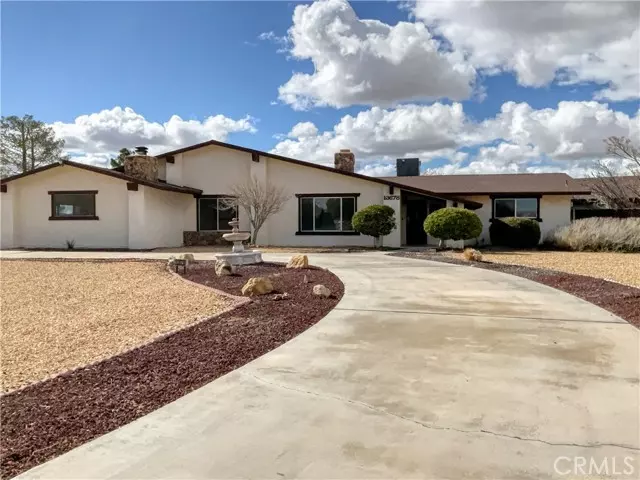 13678 Cronese Road, Apple Valley, CA 92308