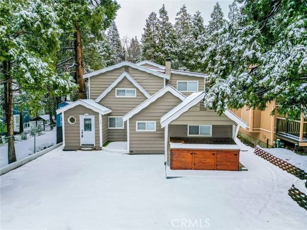 707 Rocky Loop, Crestline, CA 92325