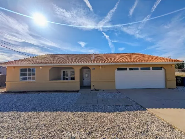 13324 Yakima Road, Apple Valley, CA 92308