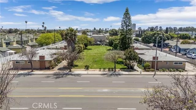 617 Victoria Street, Costa Mesa, CA 92627