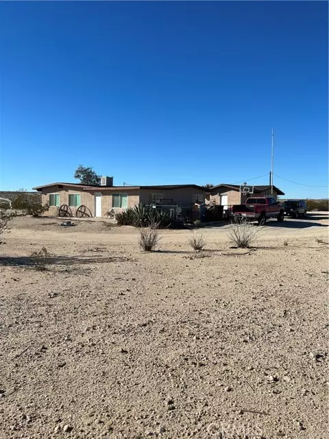 29 Palms, CA 92277,71688 Macrae Road