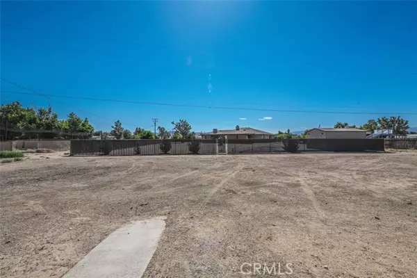 Apple Valley, CA 92308,13481 Seminole Road