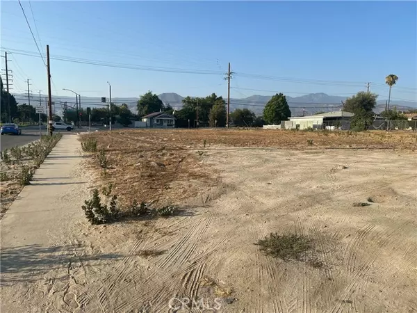 Redlands, CA 92374,0 East Lugonia Avenue