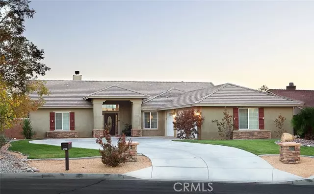 20403 Sundance Road, Apple Valley, CA 92308