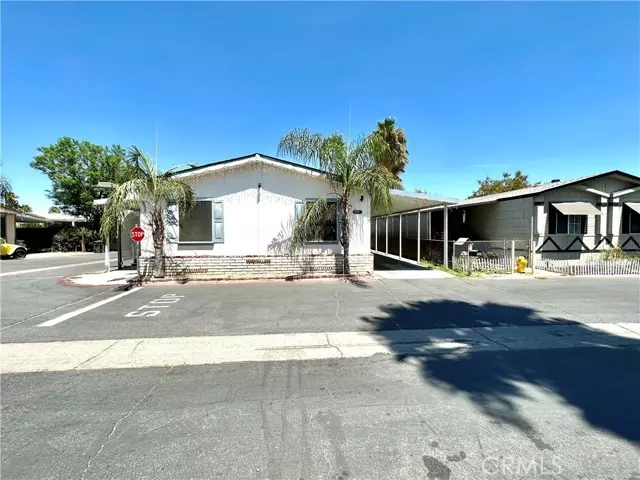 Hemet, CA 92543,1097 State