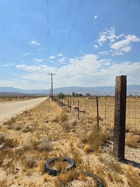 10252 Santa Fe Road, Lucerne Valley, CA 92356