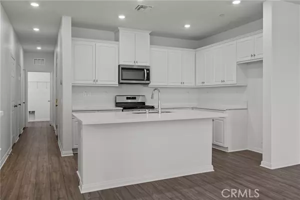 Ontario, CA 91761,3903 East Coronado Privado