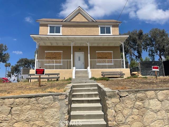 329 East High Avenue, Redlands, CA 92374