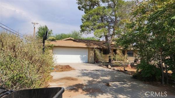 14455 Quinnault Road, Apple Valley, CA 92307