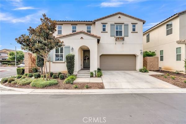 2414 Via Alicante, Corona, CA 92881