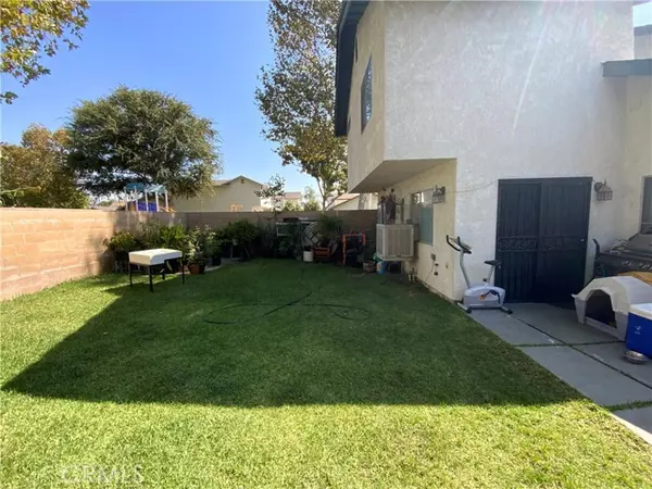 Fontana, CA 92336,15696 Paine Street