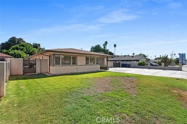 Riverside, CA 92506,6248 Riverside Avenue