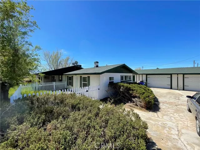 Apple Valley, CA 92307,21621 Pine Ridge Avenue