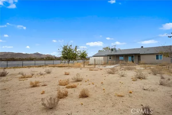 7147 Lennox Avenue, Yucca Valley, CA 92284