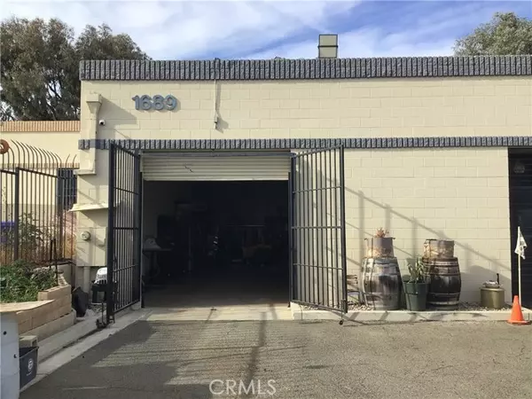 1689 Production Northeast Circle, Jurupa Valley, CA 92509