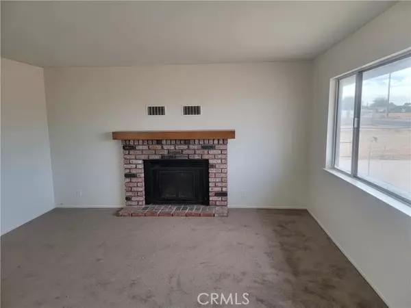 Hesperia, CA 92345,11061 Locust Avenue