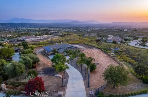 650 Crystal Mountain Circle, Riverside, CA 92506