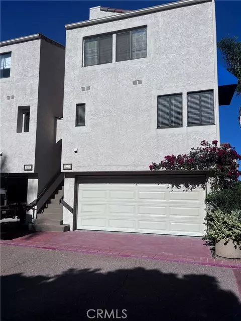 Huntington Beach, CA 92649,3221 Francois Drive