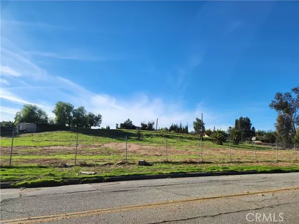Riverside, CA 92505,4998 Bushnell Avenue