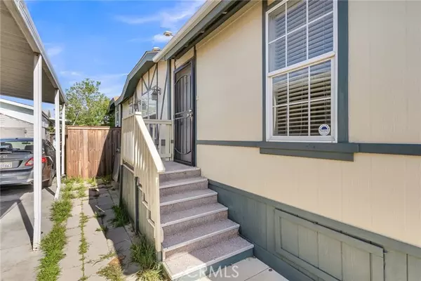 Corona, CA 92880,4901 Green River Road