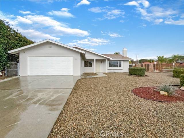 2486 East Devonshire Avenue, Hemet, CA 92544