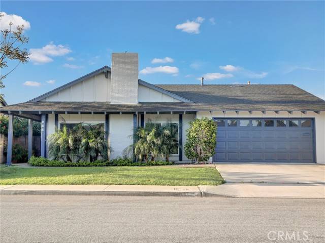 933 Carnation Avenue, Costa Mesa, CA 92626