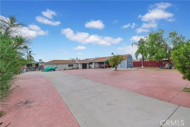 13441 Fenton Avenue, Sylmar, CA 91342