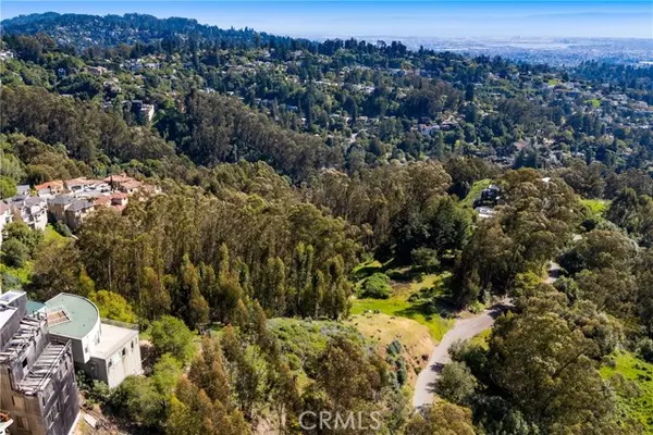 Oakland, CA 94611,6691 Thorndale Drive
