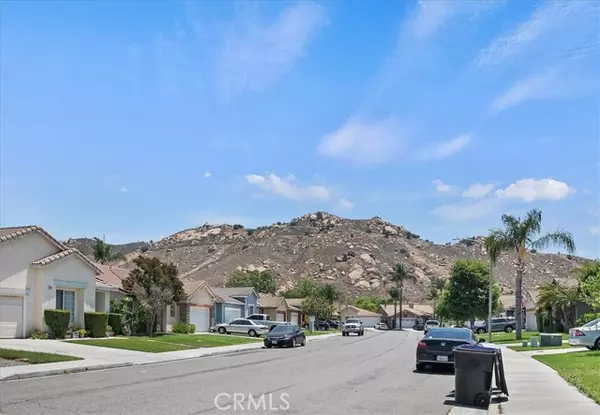 Jurupa Valley, CA 92509,5166 Contay Way