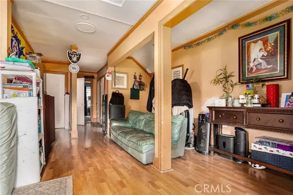 Oakland, CA 94606,2445 10th Avenue